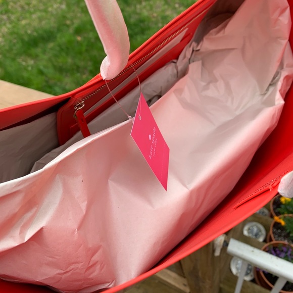 Authentic Kate Spade leather watermelon open tote - Picture 7 of 8